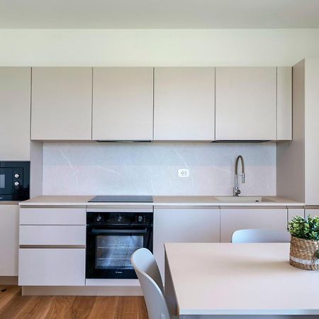 Lagobaldo Apartments - Regarda Travel Кола Экстерьер фото